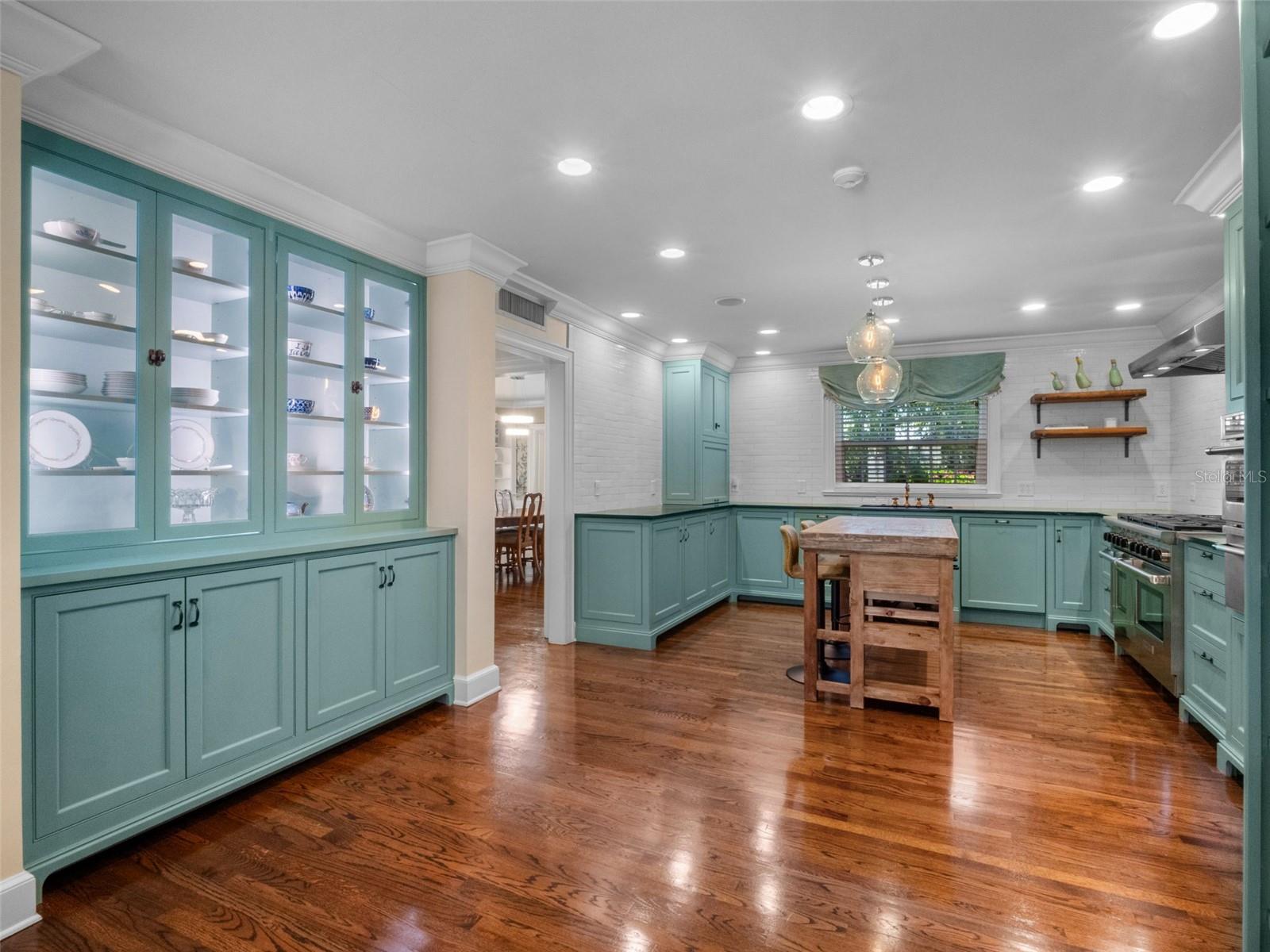 811 N Lk ADAIR Blvd ORLANDO, FL 32804