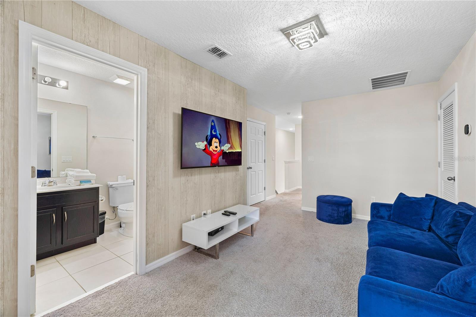 1569 CAREY PALM Cir KISSIMMEE, FL 34747