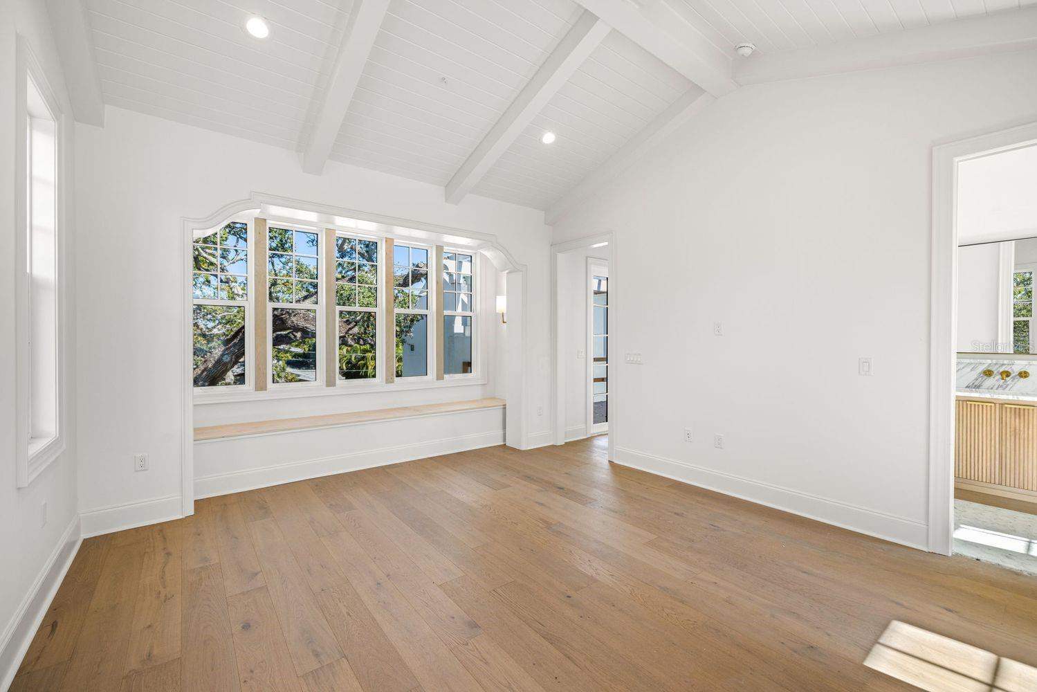 805 17TH Ave ST PETERSBURG, FL 33704