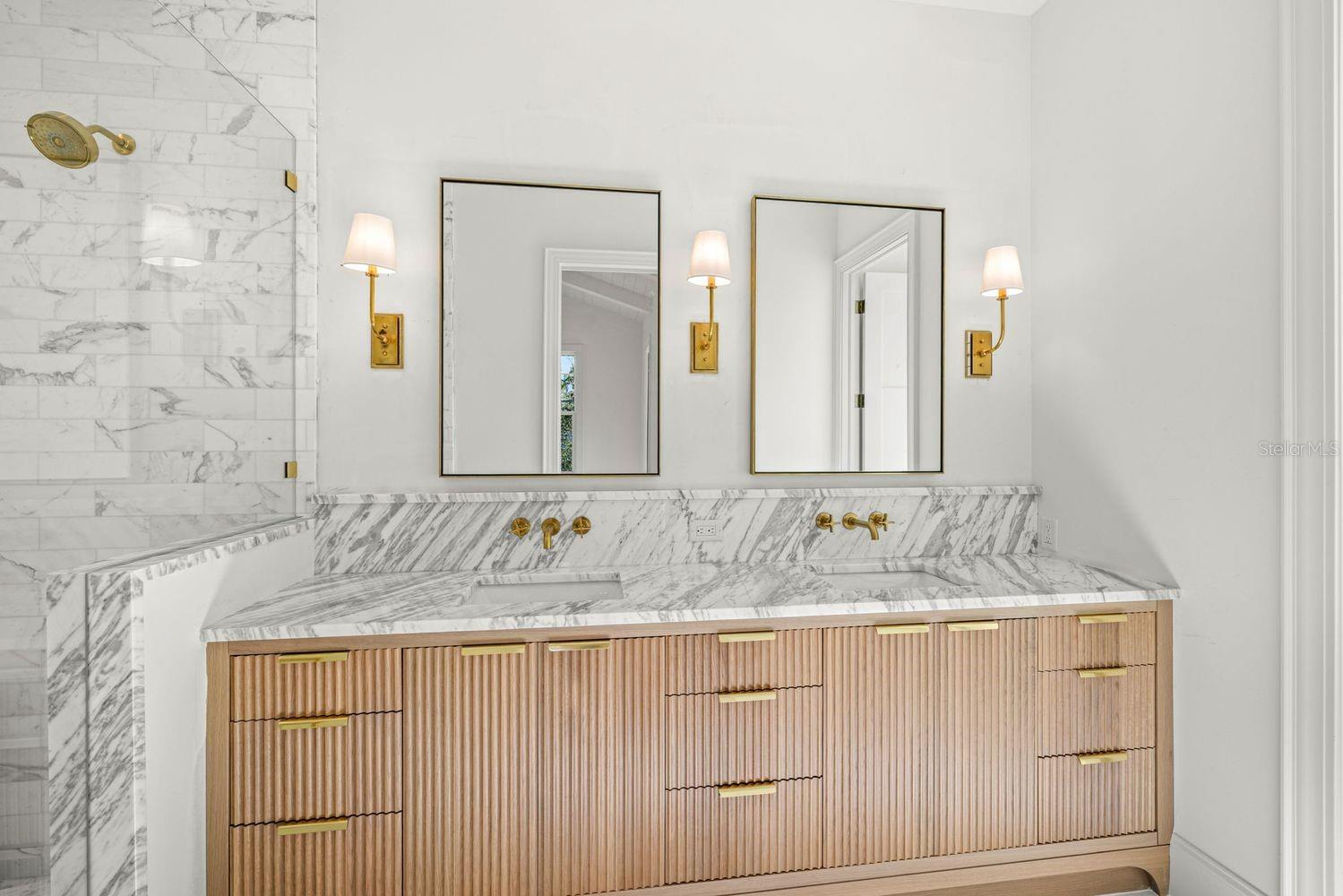 805 17TH Ave ST PETERSBURG, FL 33704