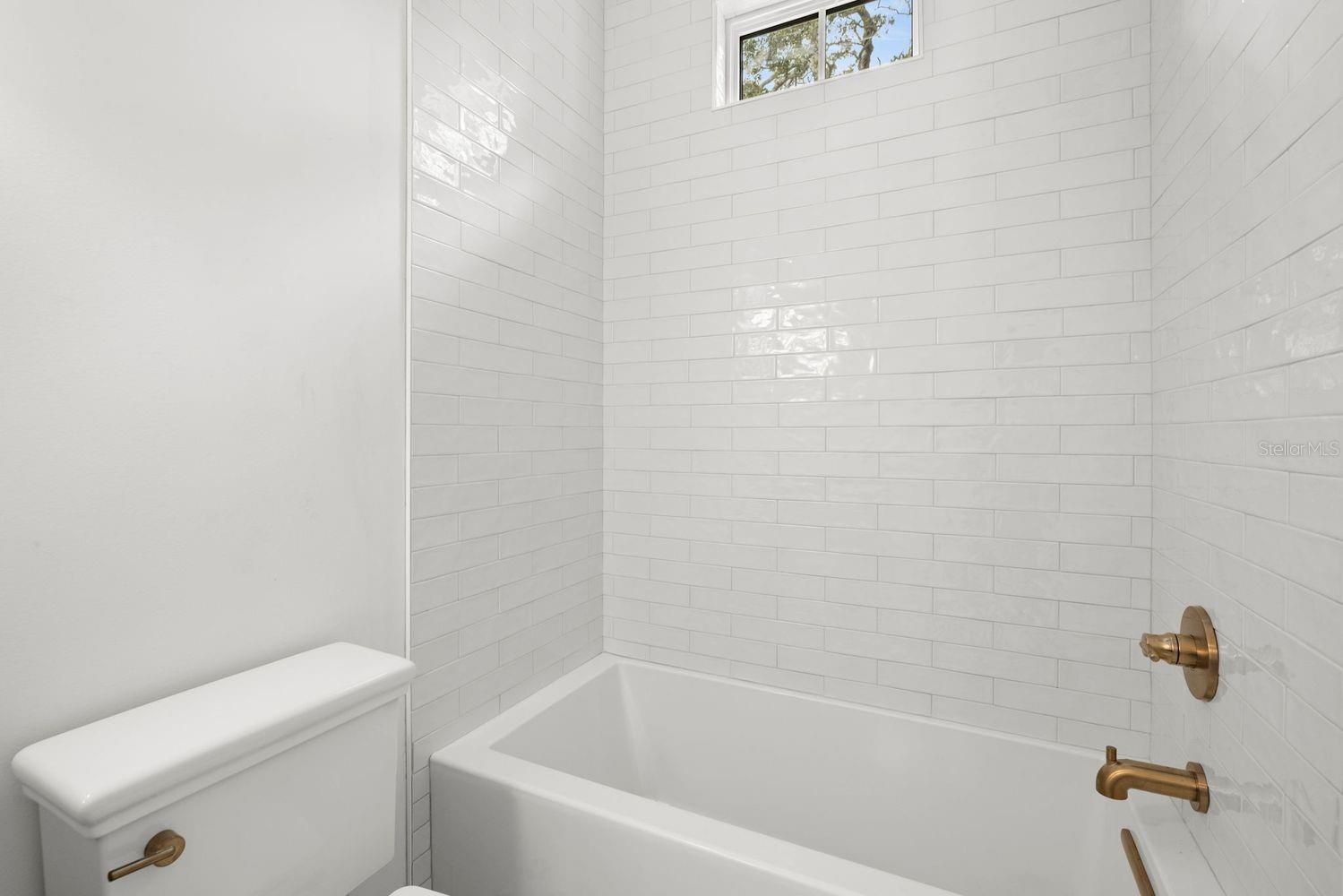 805 17TH Ave ST PETERSBURG, FL 33704