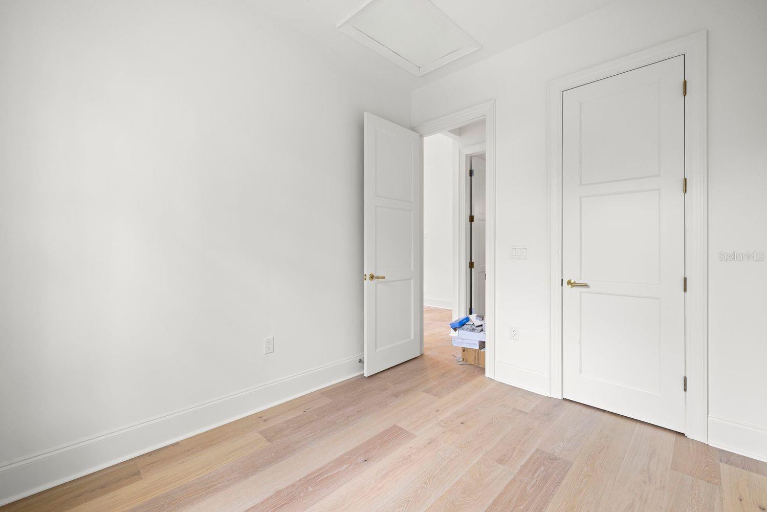 805 17TH Ave ST PETERSBURG, FL 33704