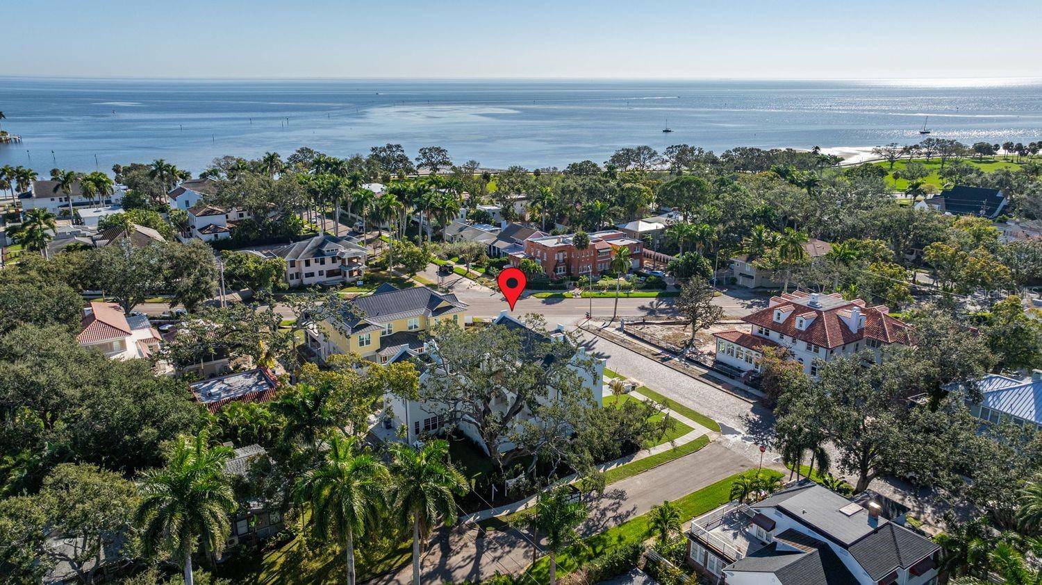 805 17TH Ave ST PETERSBURG, FL 33704