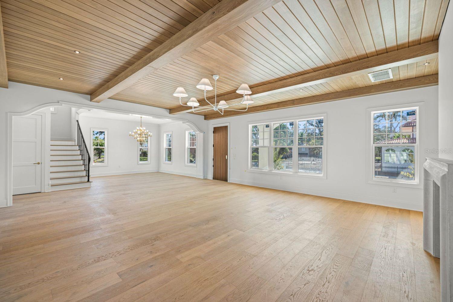 805 17TH Ave ST PETERSBURG, FL 33704