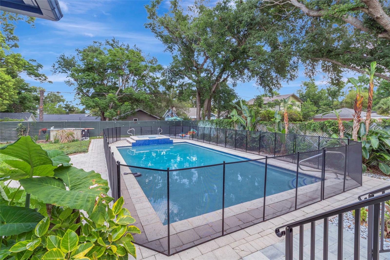 1217 E AMELIA St ORLANDO, FL 32803