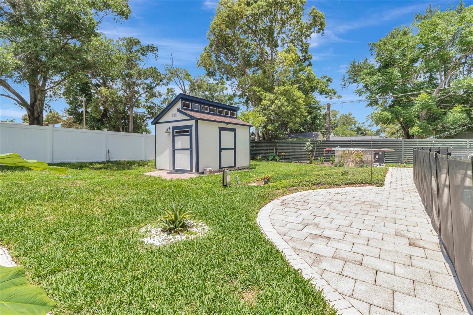 1217 E AMELIA St ORLANDO, FL 32803