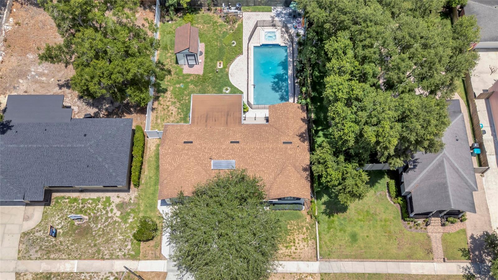 1217 E AMELIA St ORLANDO, FL 32803