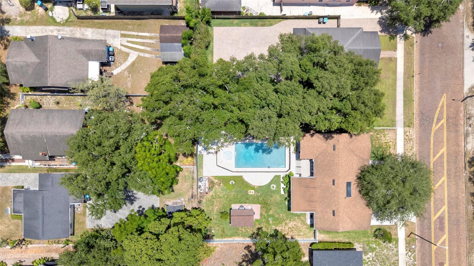 1217 E AMELIA St ORLANDO, FL 32803