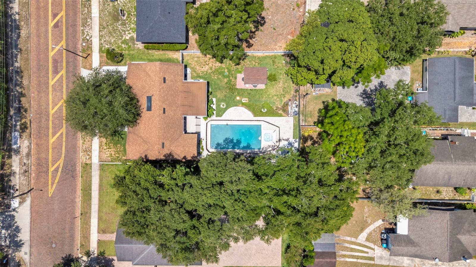 1217 E AMELIA St ORLANDO, FL 32803