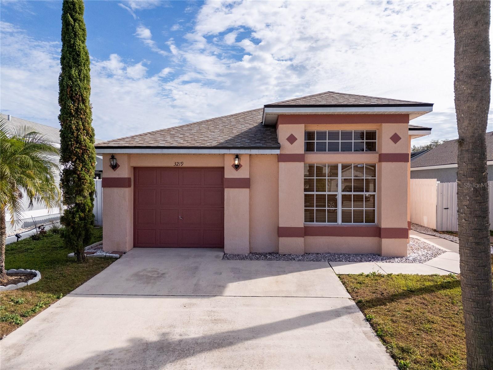 3219 BREWSTER Dr KISSIMMEE, FL 34743