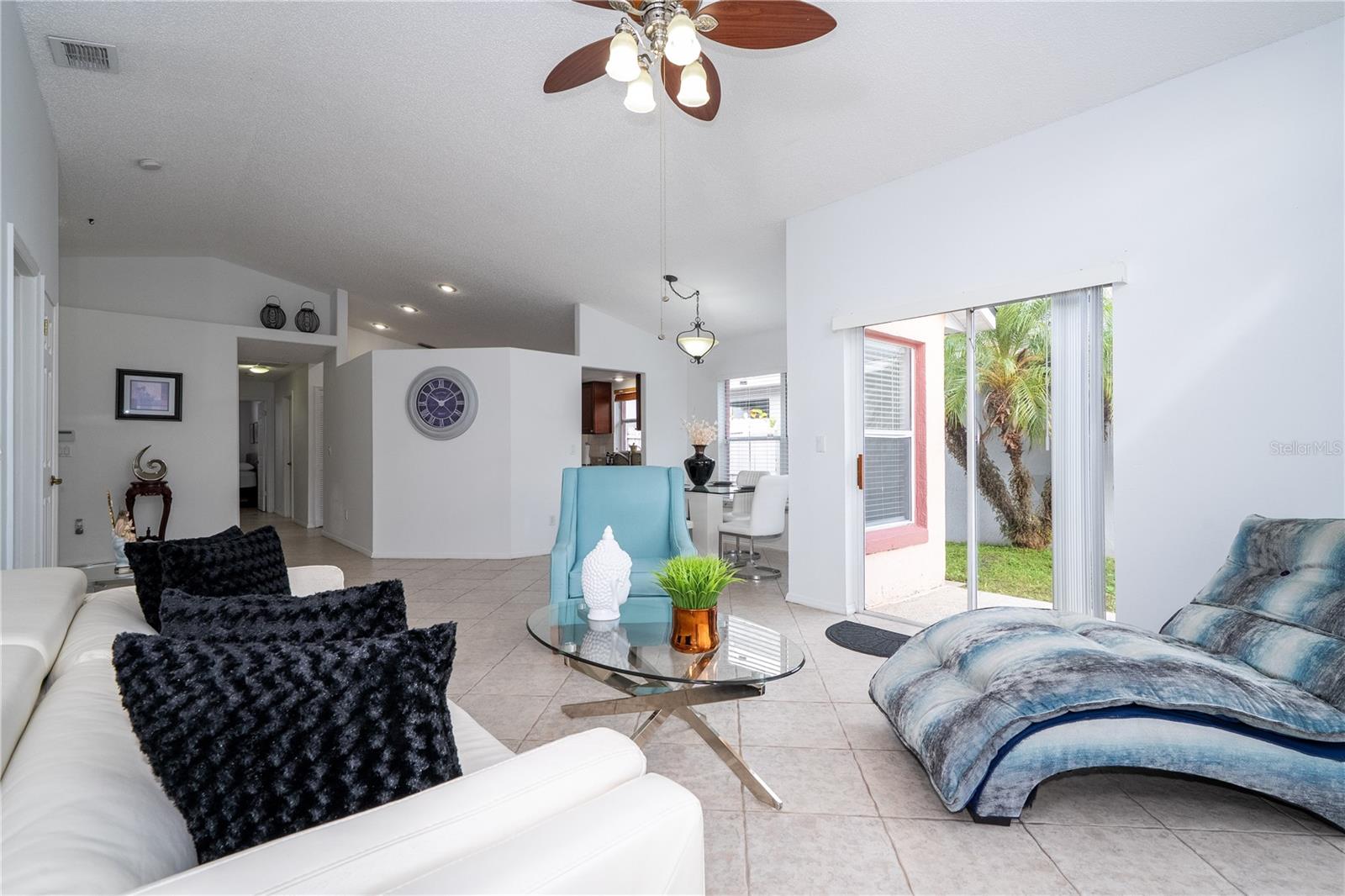 3219 BREWSTER Dr KISSIMMEE, FL 34743