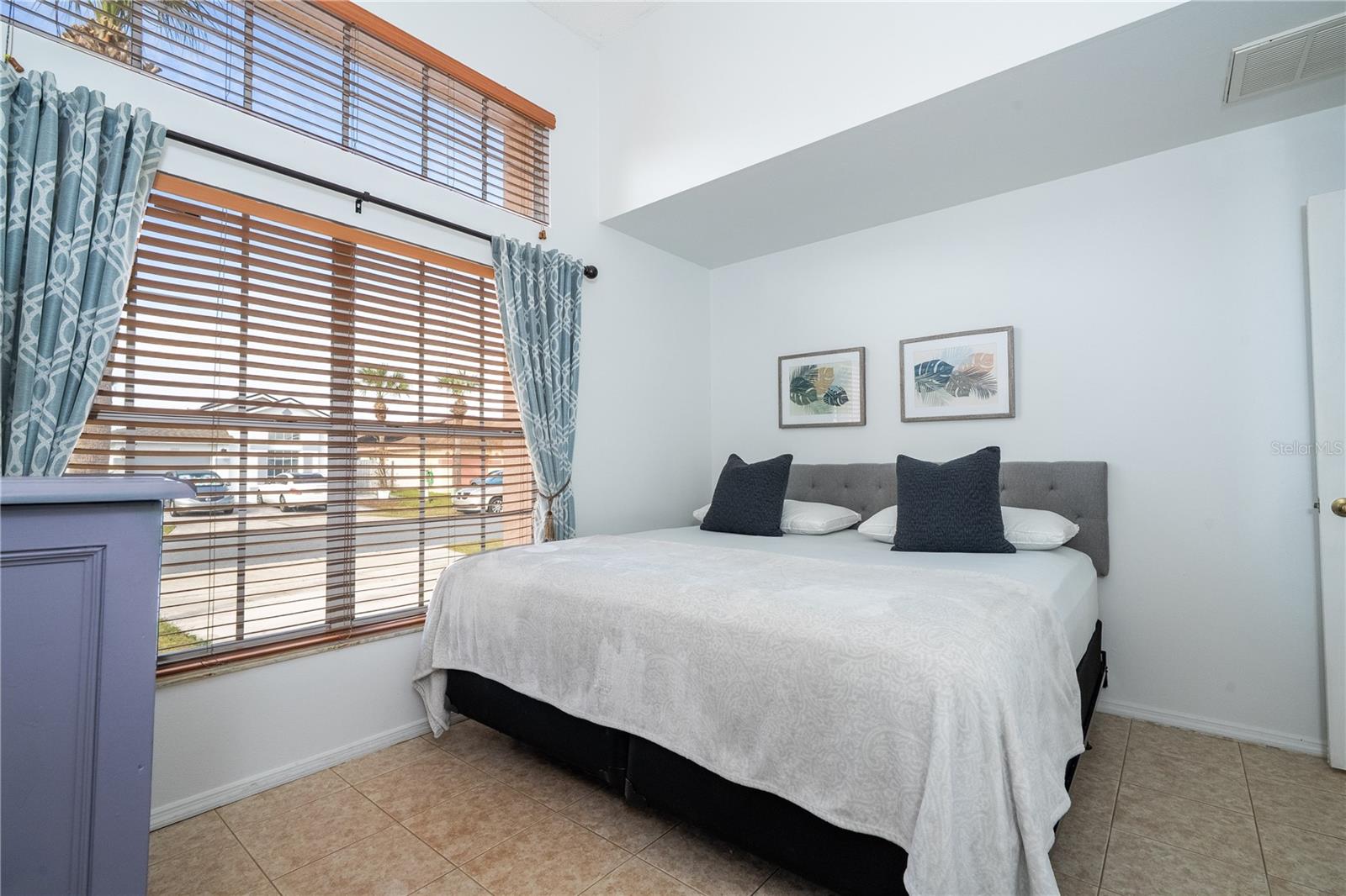 3219 BREWSTER Dr KISSIMMEE, FL 34743