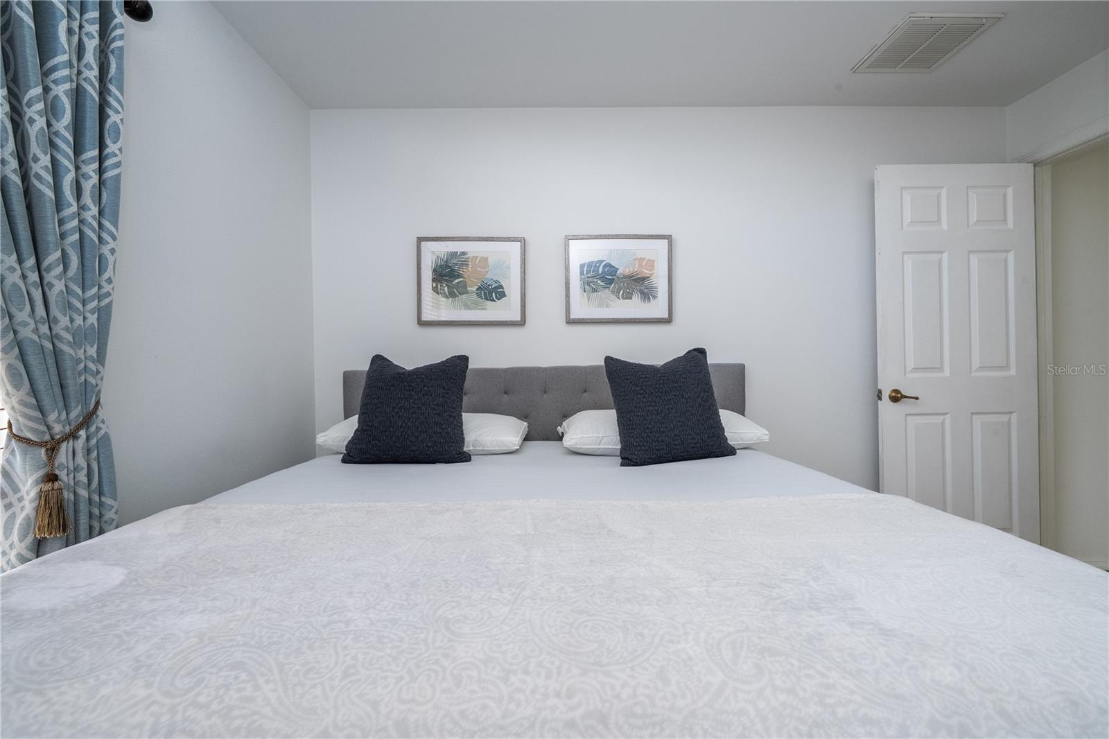 3219 BREWSTER Dr KISSIMMEE, FL 34743