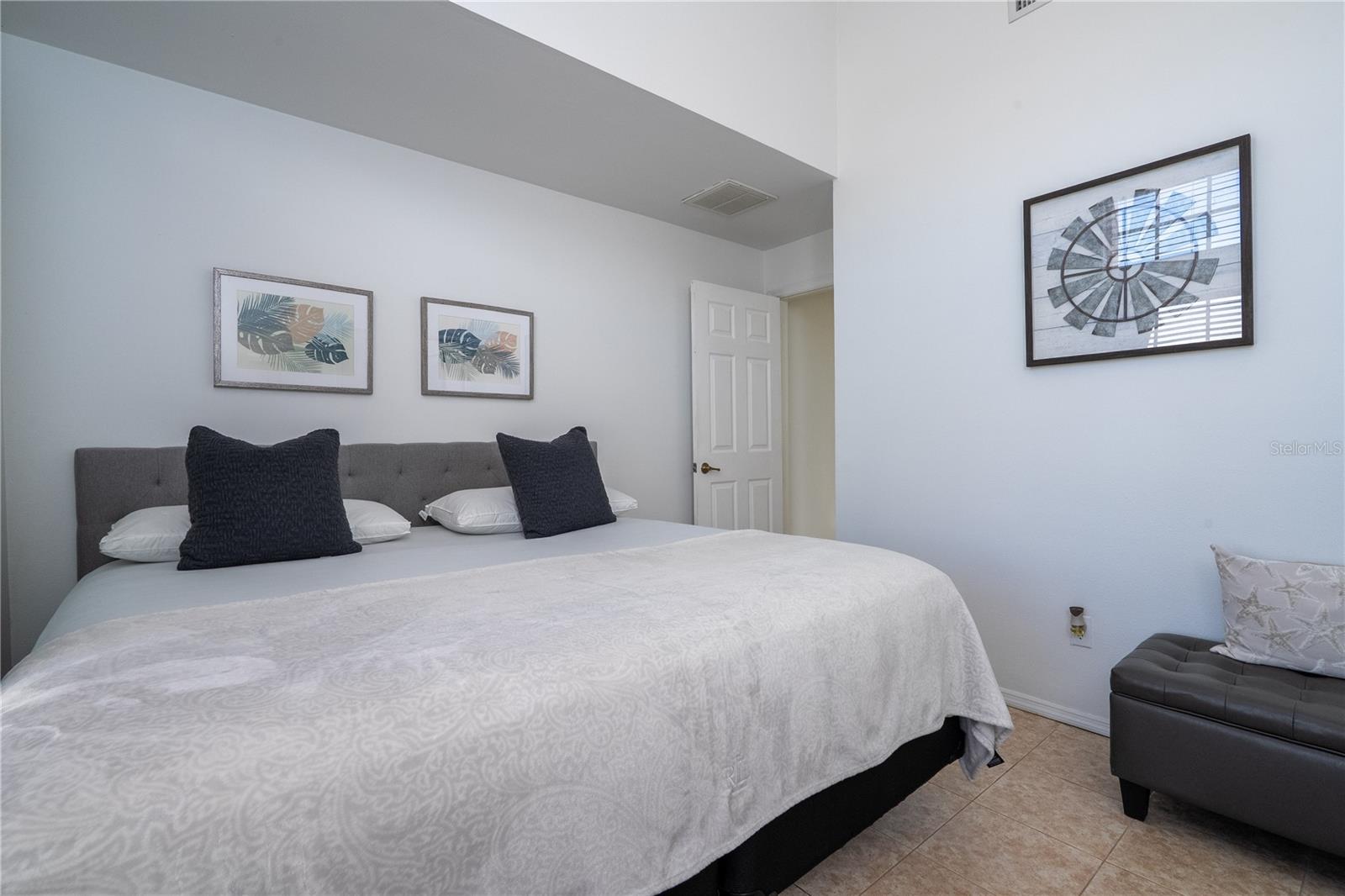 3219 BREWSTER Dr KISSIMMEE, FL 34743