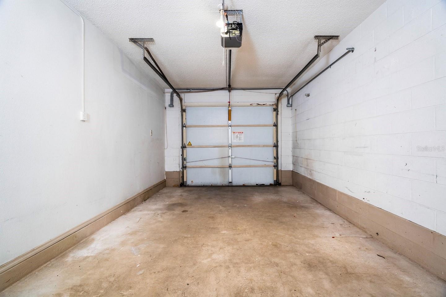 3219 BREWSTER Dr KISSIMMEE, FL 34743