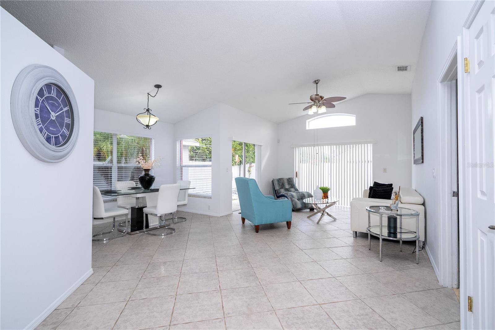 3219 BREWSTER Dr KISSIMMEE, FL 34743