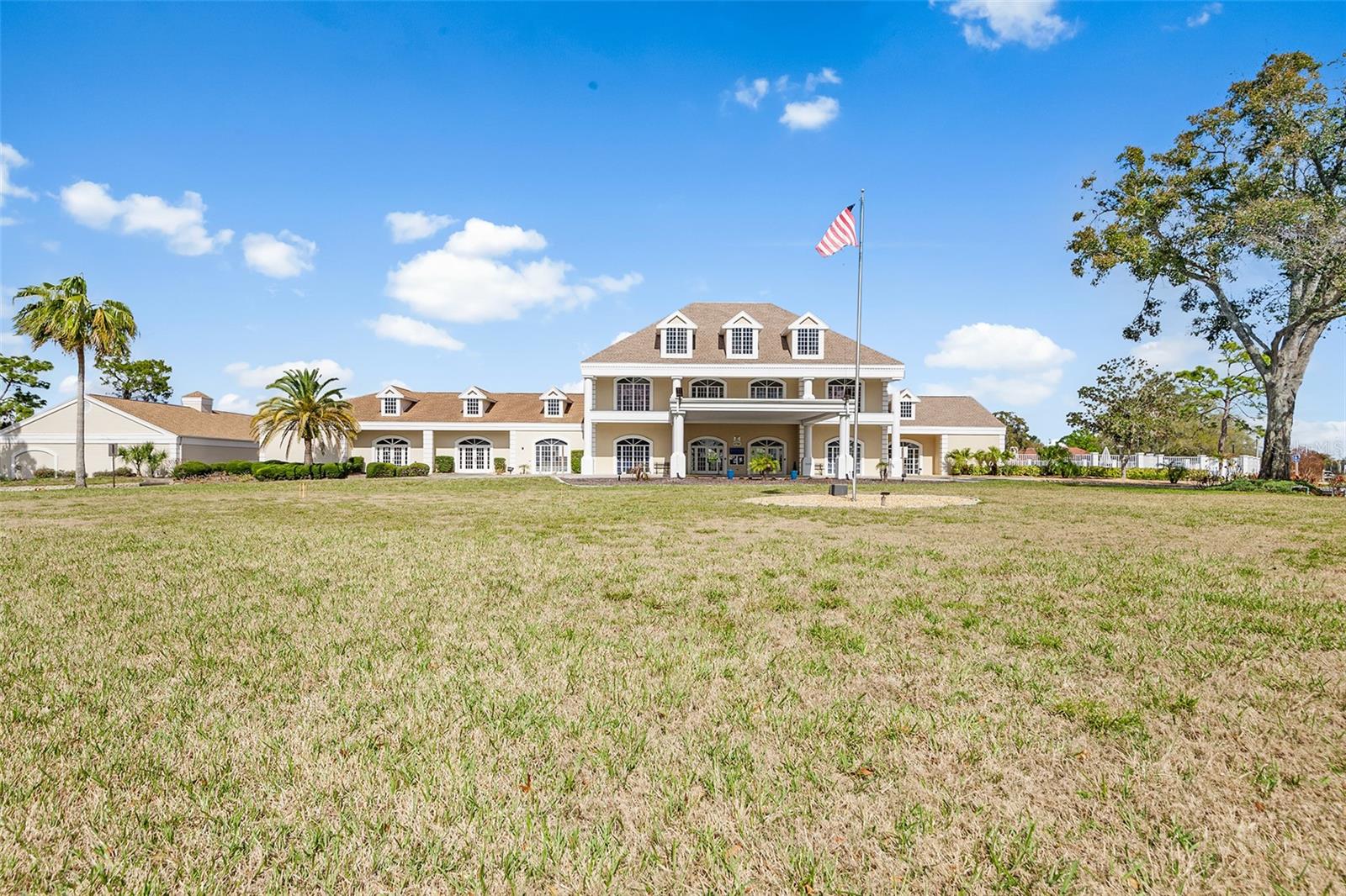 8353 PAVILION Dr HUDSON, FL 34667