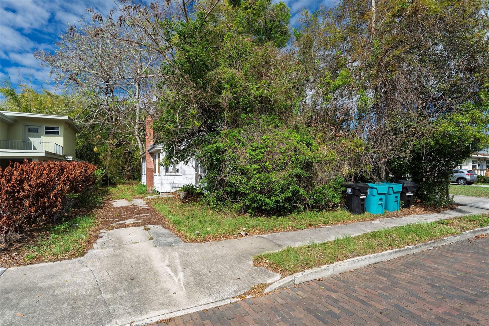 1614 Hvn Dr ORLANDO, FL 32803