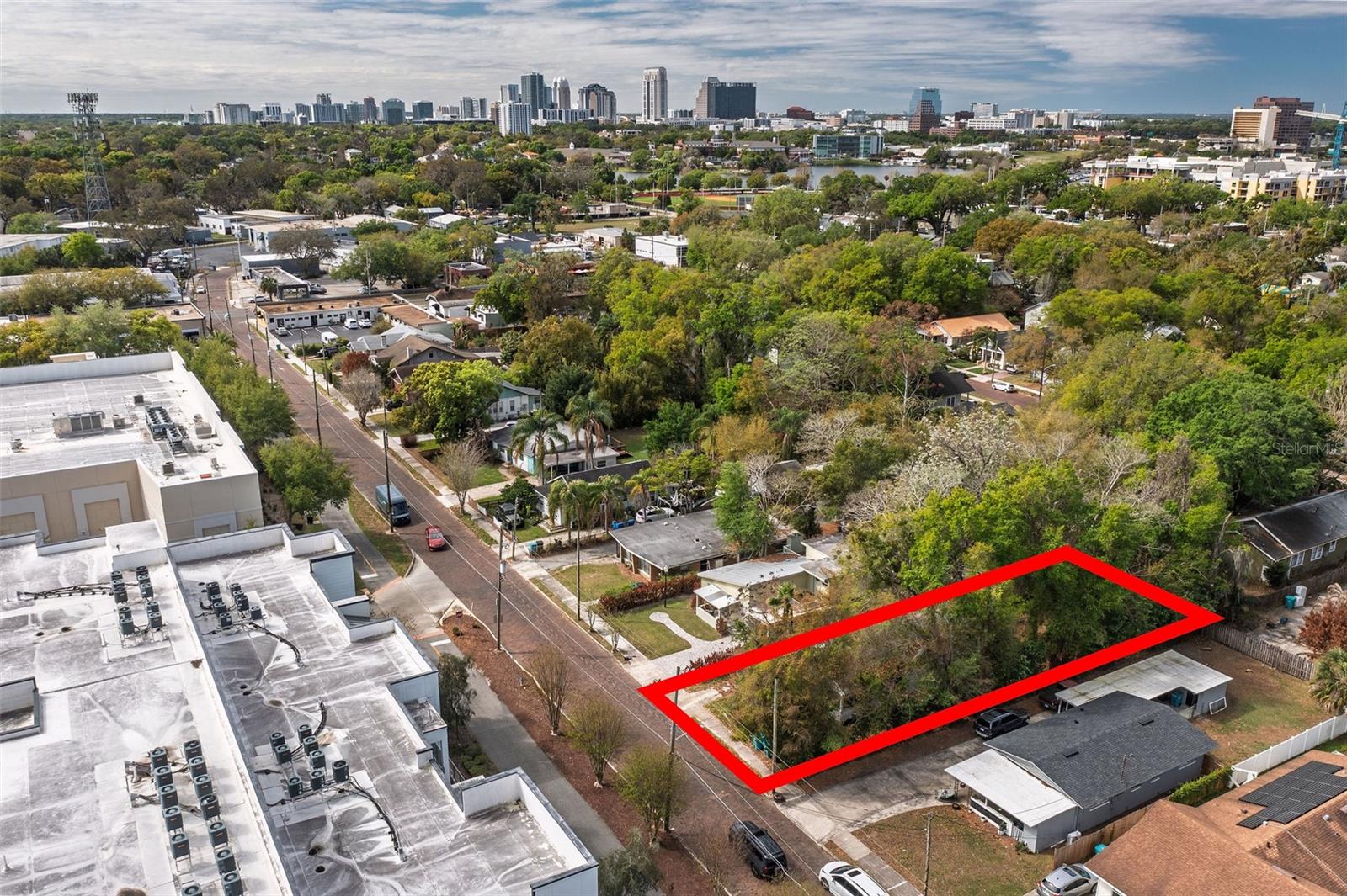 1614 Hvn Dr ORLANDO, FL 32803