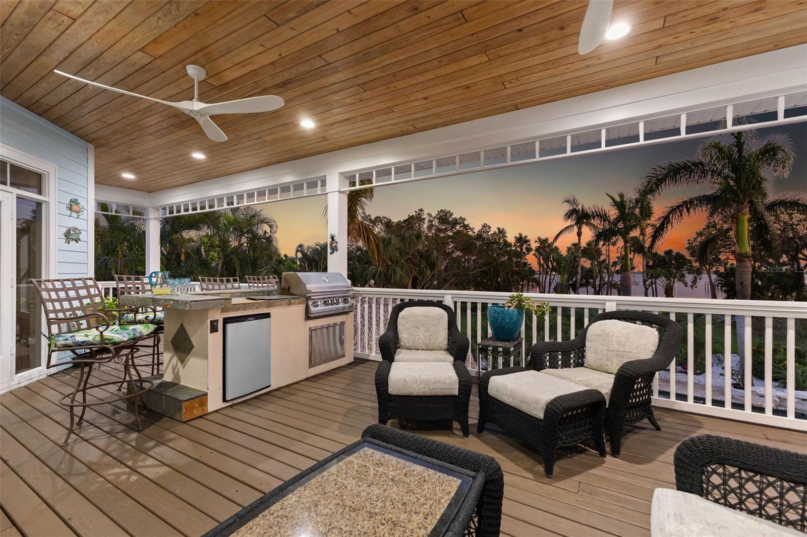 450 BAYSHORE Dr TERRA CEIA, FL 34250