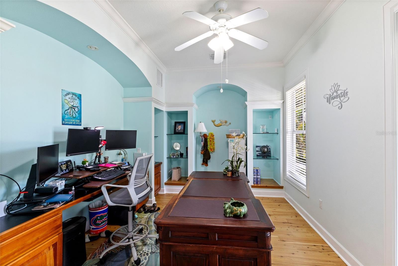 450 BAYSHORE Dr TERRA CEIA, FL 34250