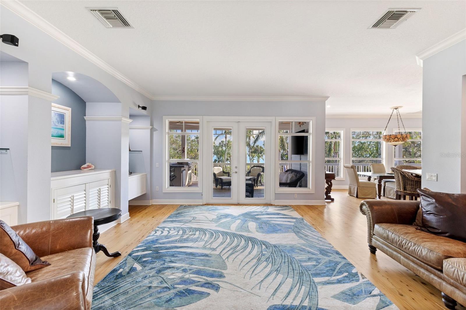 450 BAYSHORE Dr TERRA CEIA, FL 34250