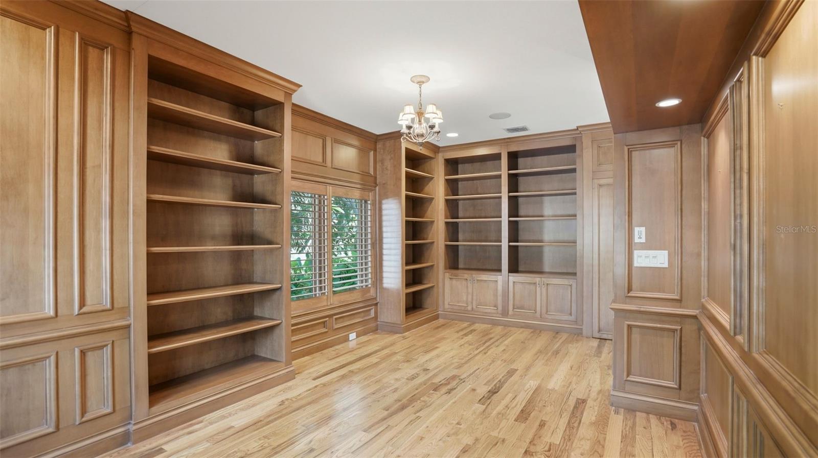 6755 30TH St ST PETERSBURG, FL 33712