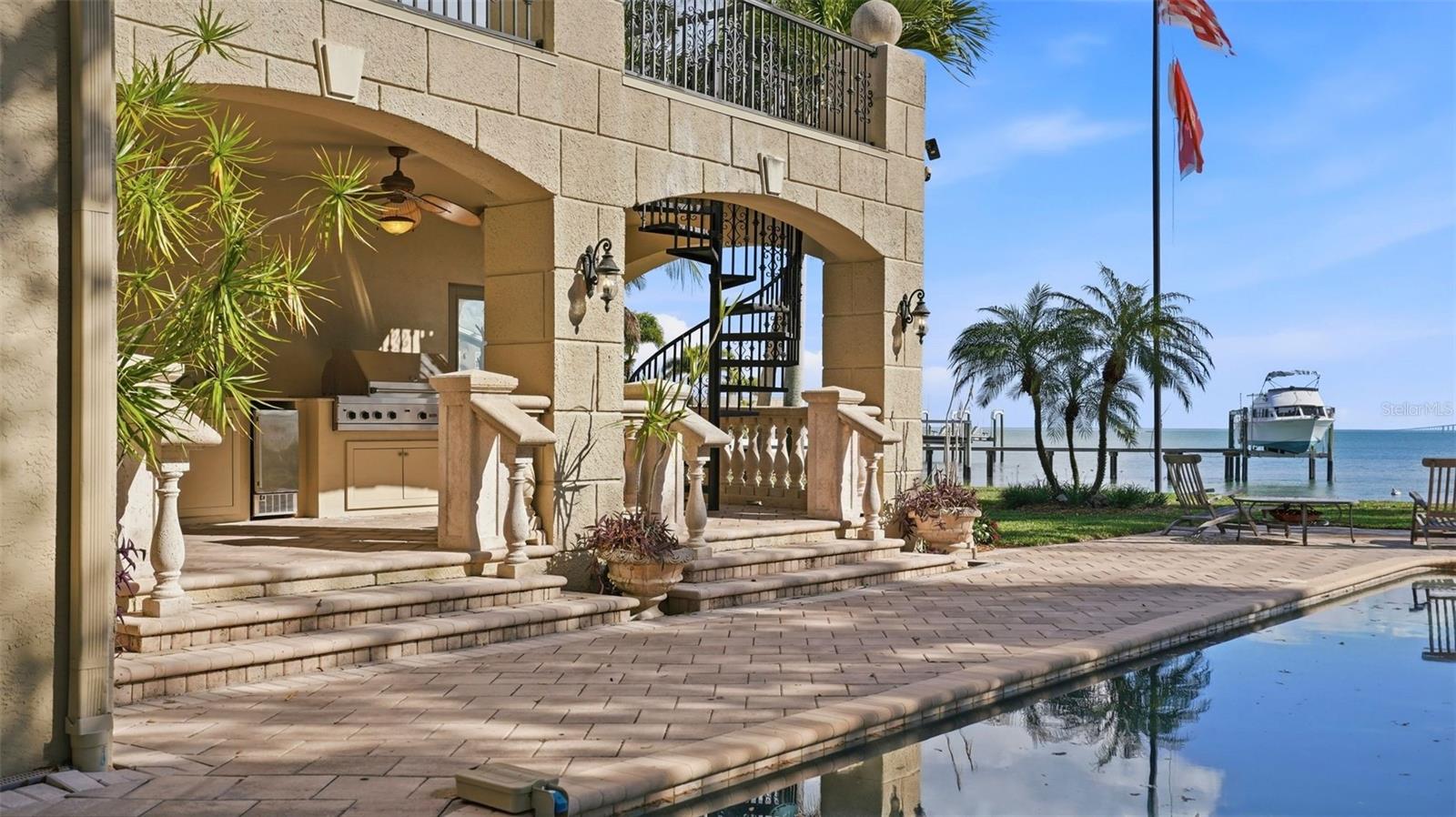 6755 30TH St ST PETERSBURG, FL 33712