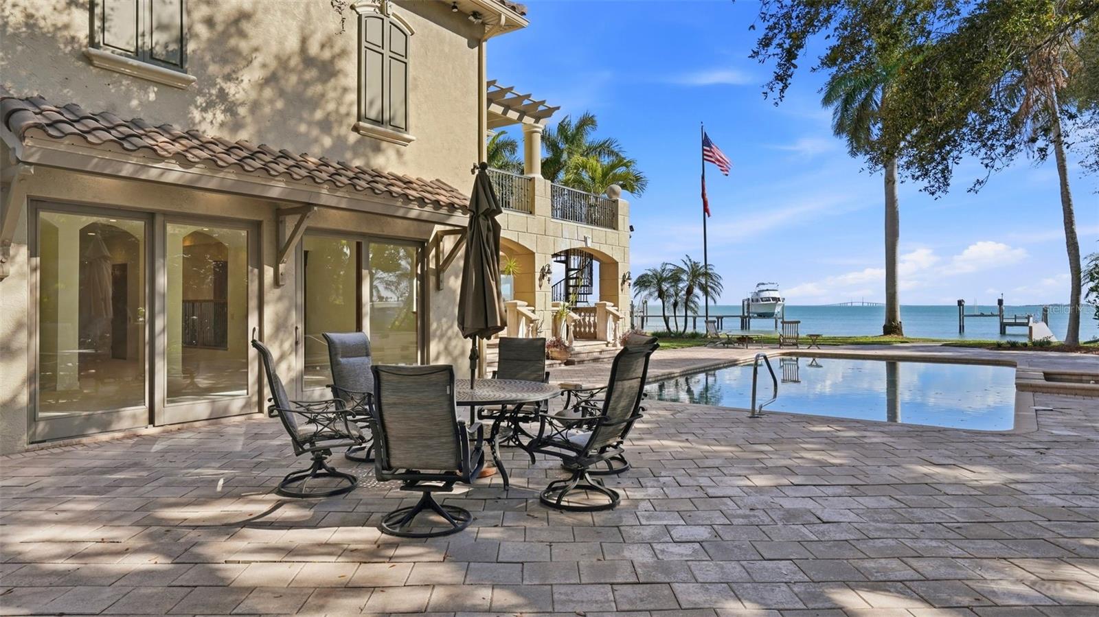 6755 30TH St ST PETERSBURG, FL 33712