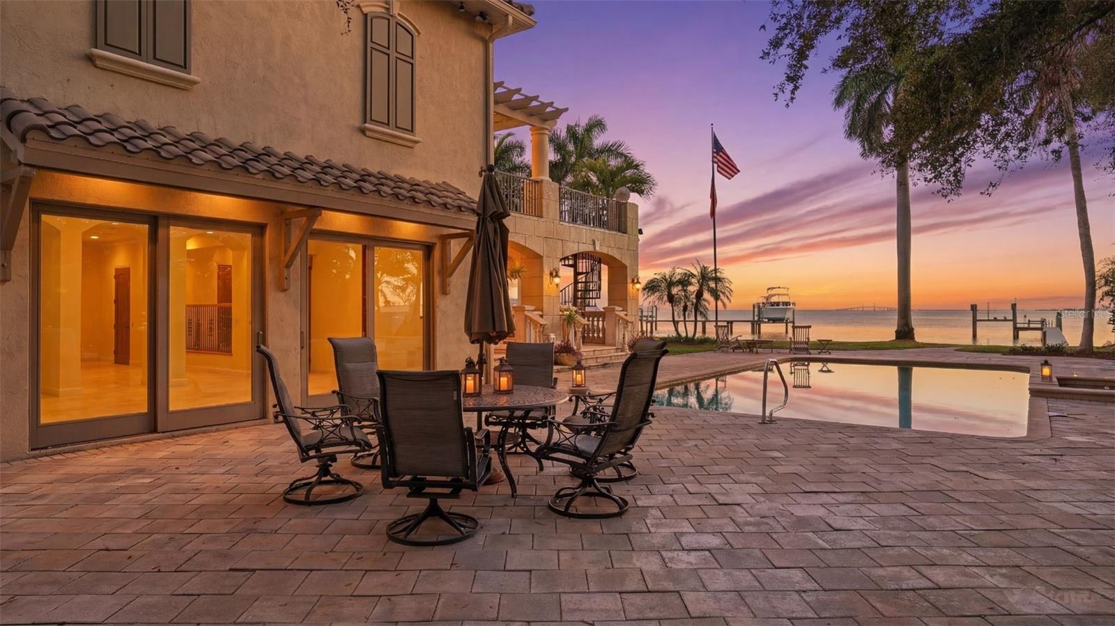 6755 30TH St ST PETERSBURG, FL 33712