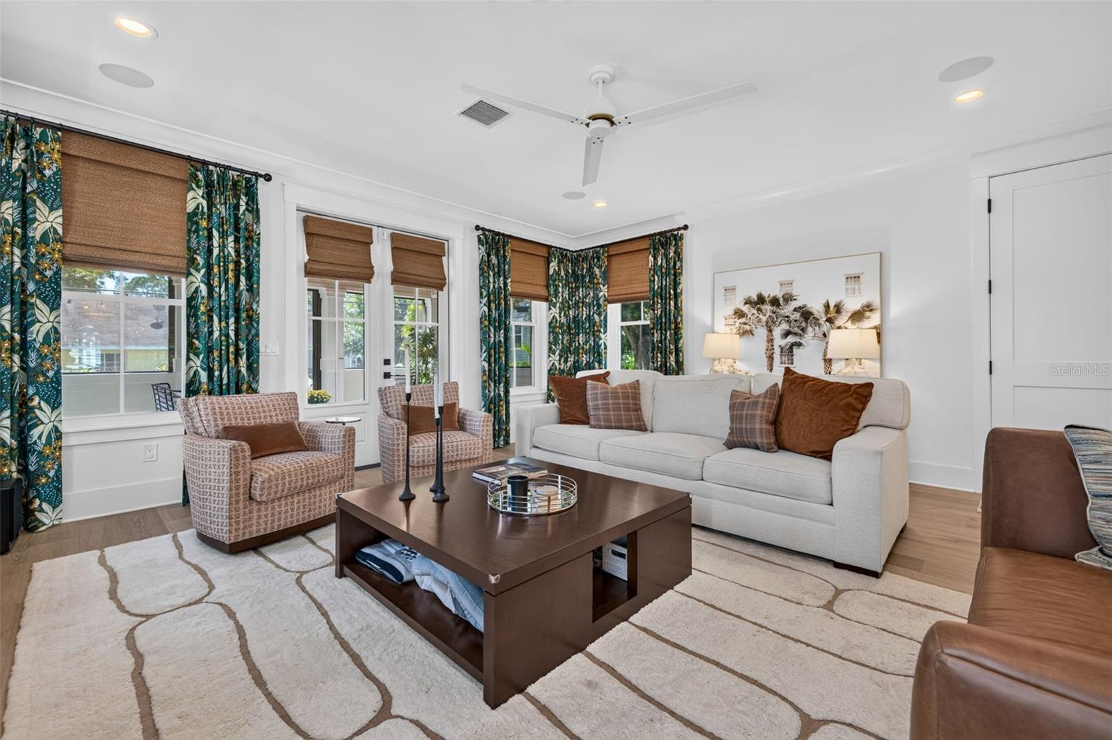 526 13TH Ave ST PETERSBURG, FL 33701