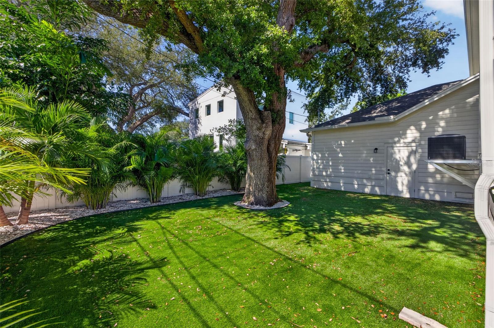 526 13TH Ave ST PETERSBURG, FL 33701