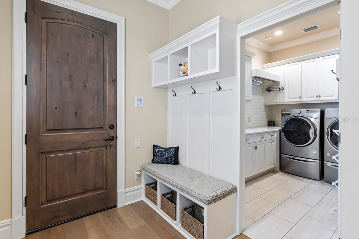 10173 MATTRAW Pl GOLDEN OAK, FL 32836