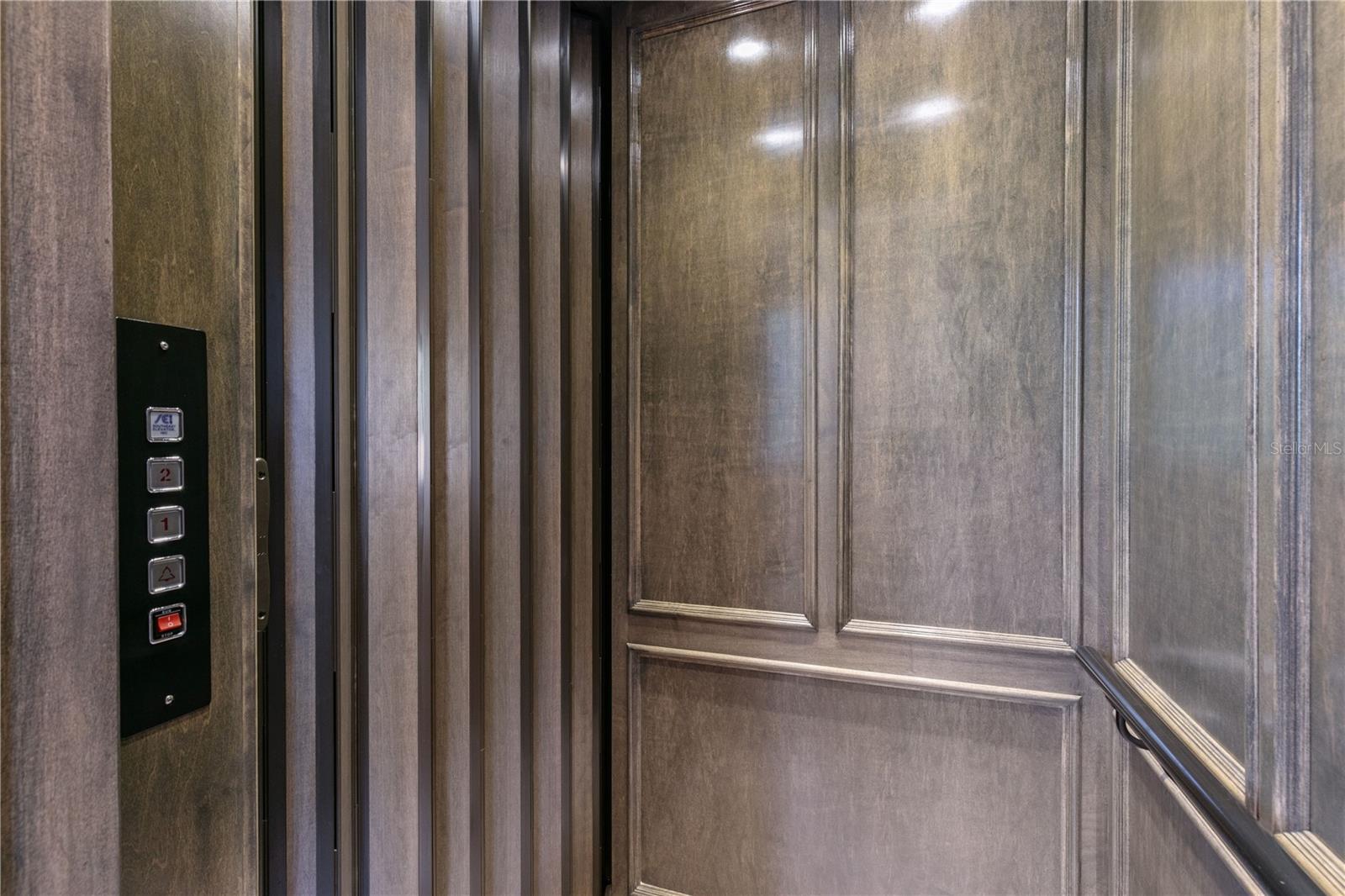 10173 MATTRAW Pl GOLDEN OAK, FL 32836