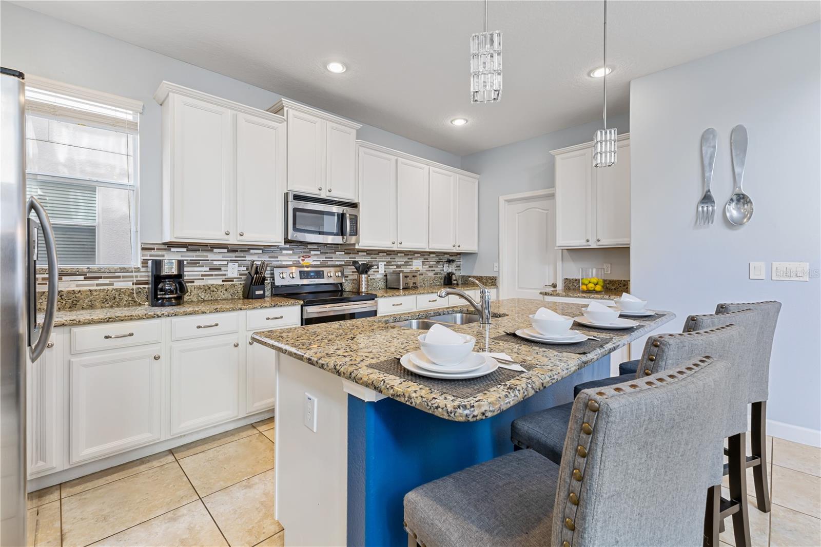 9006 MAJESTY PALM Rd KISSIMMEE, FL 34747