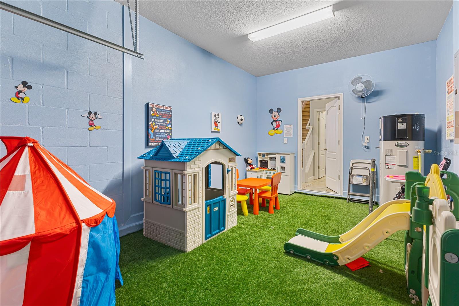 9006 MAJESTY PALM Rd KISSIMMEE, FL 34747