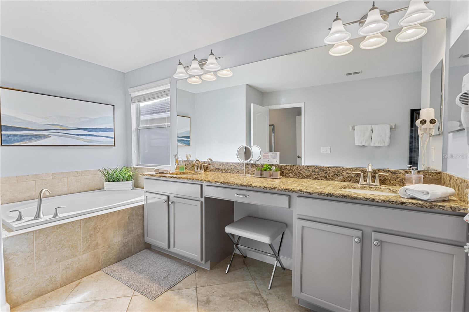 9006 MAJESTY PALM Rd KISSIMMEE, FL 34747