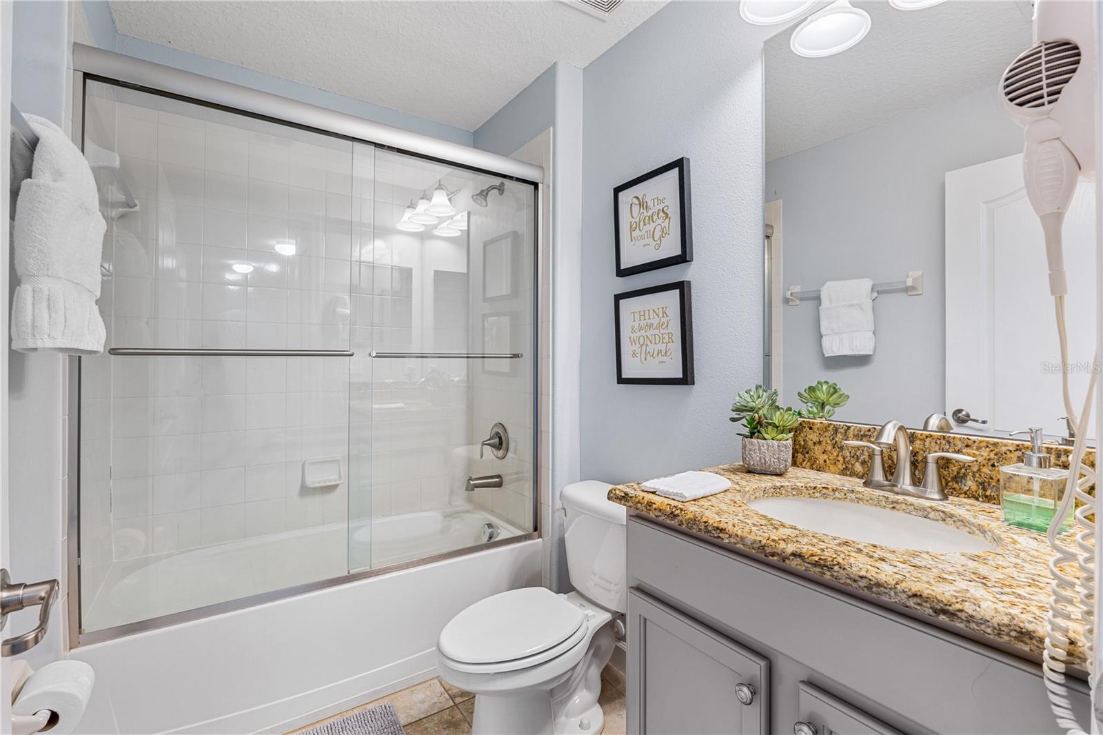 9006 MAJESTY PALM Rd KISSIMMEE, FL 34747