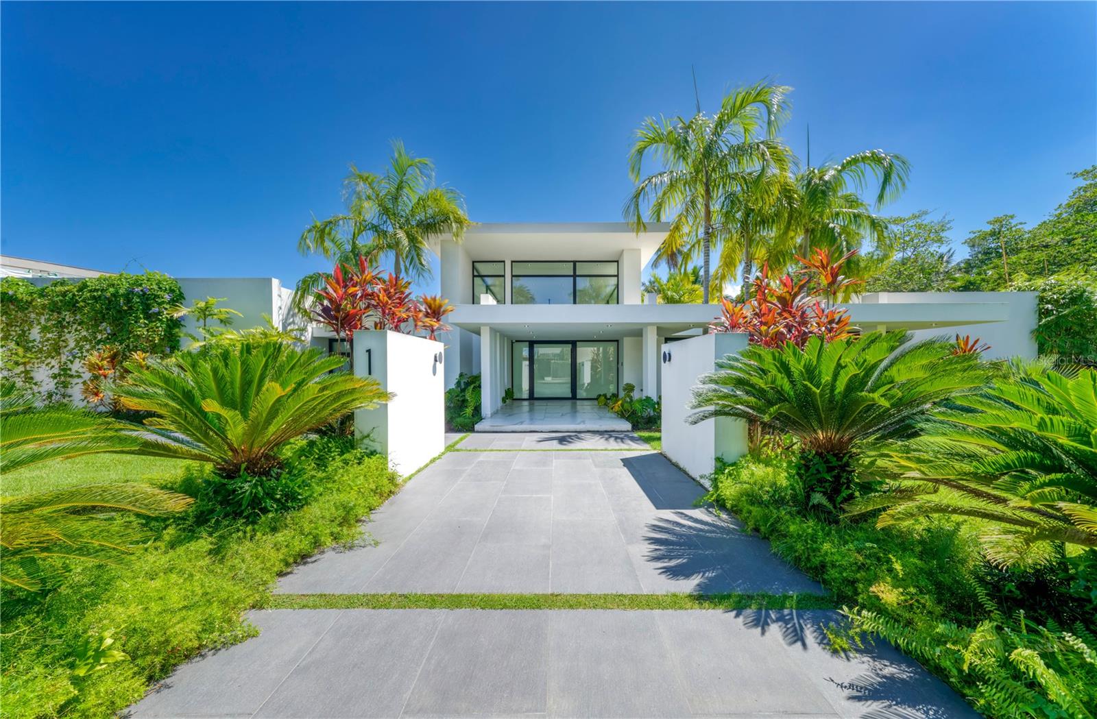 1 DORADO Bch ESTATES DORADO, PR 00646