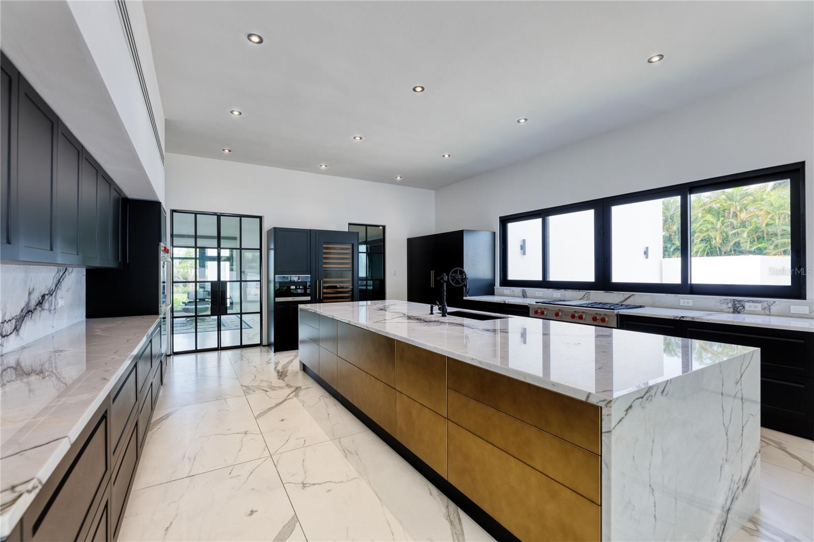 1 DORADO Bch ESTATES DORADO, PR 00646