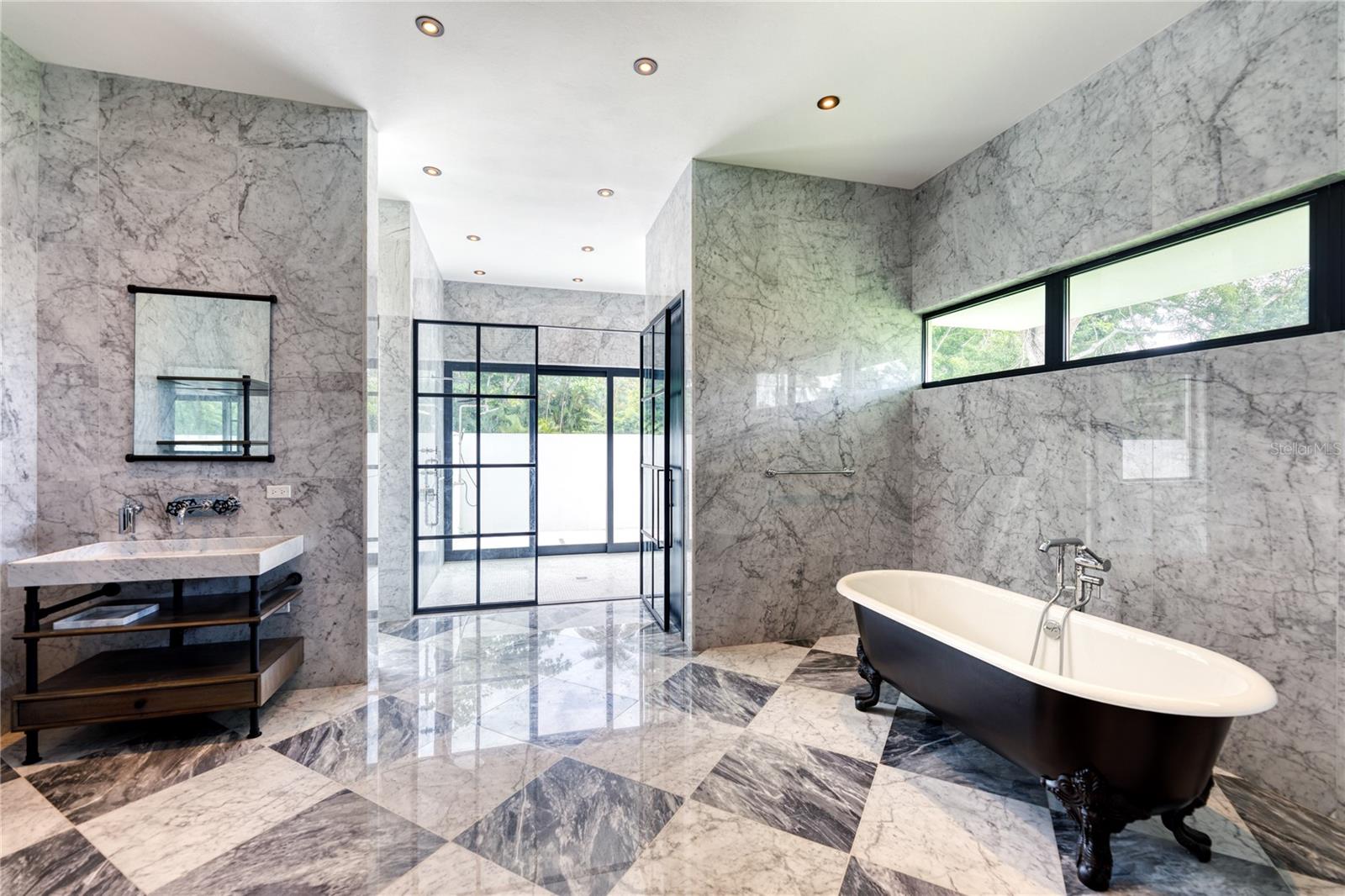 1 DORADO Bch ESTATES DORADO, PR 00646