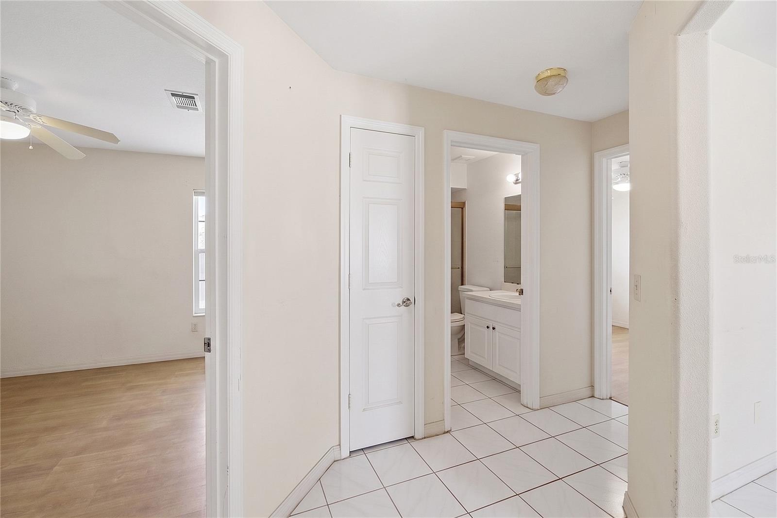2879 CYPRESSVIEW Ct KISSIMMEE, FL 34746