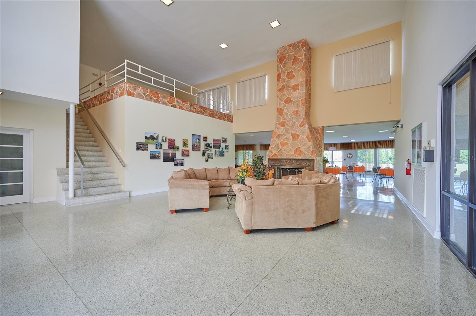 914 & 916 POINCIANA Dr INDIAN LAKE ESTATES, FL 33855