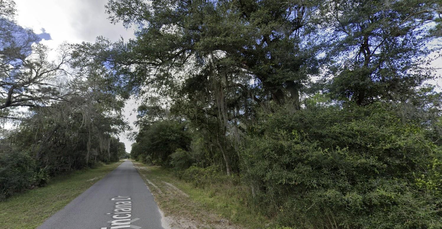 914 & 916 POINCIANA Dr INDIAN LAKE ESTATES, FL 33855