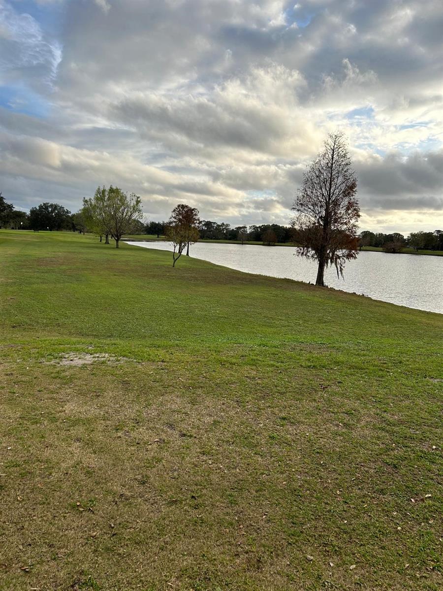 107 JAPONICA Ave INDIAN LAKE ESTATES, FL 33855