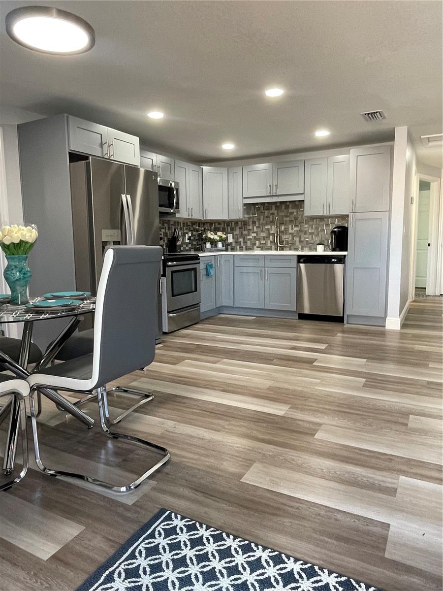 6024 W BURKE St TAMPA, FL 33634