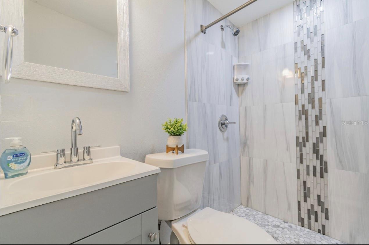 6024 W BURKE St TAMPA, FL 33634