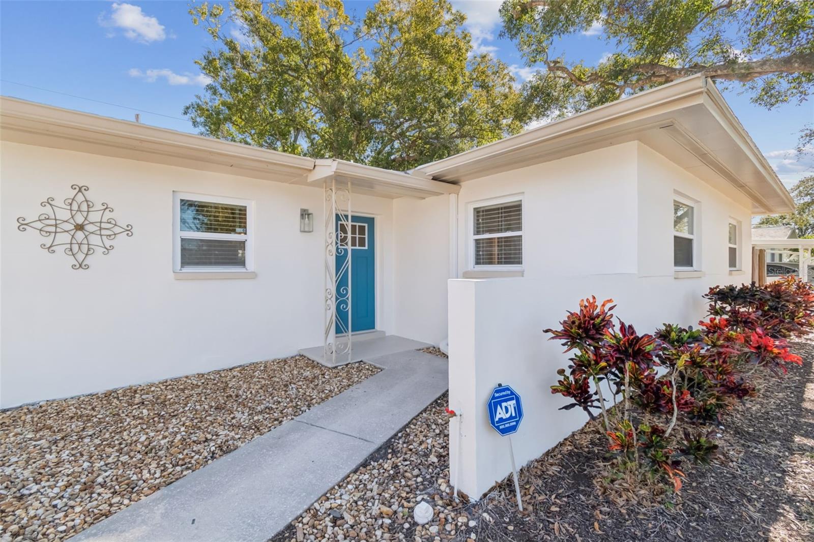 4705 W ALLINE Ave TAMPA, FL 33611