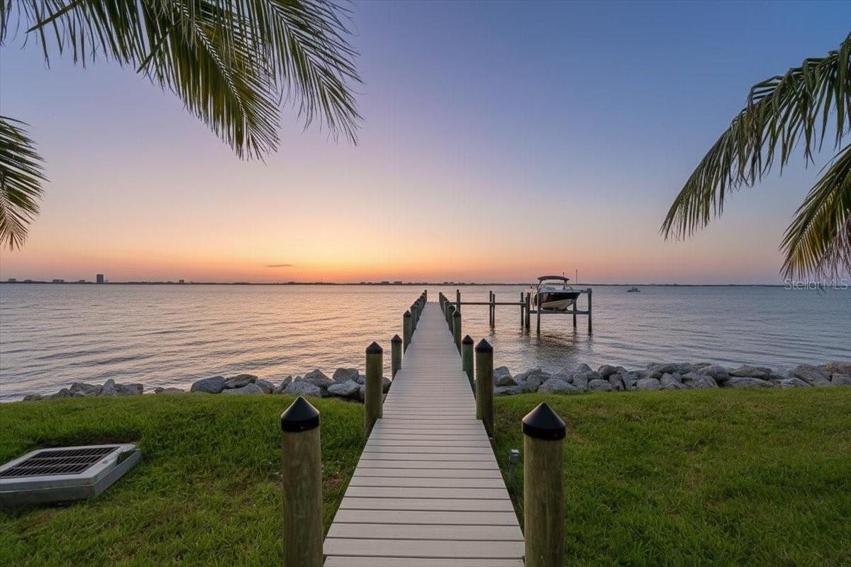 1000 TOCOBAGA Ln SARASOTA, FL 34236