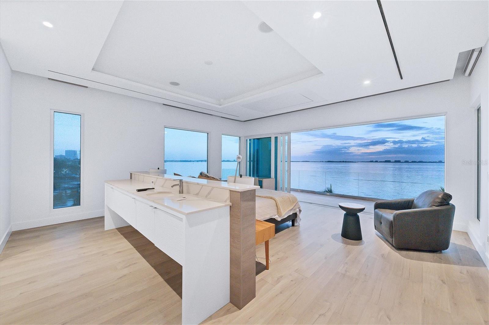 1000 TOCOBAGA Ln SARASOTA, FL 34236